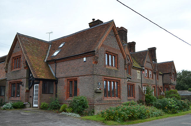 Swan, 17 Common Road, Studham, Bedfordshire - in 2012 (Long closed) 