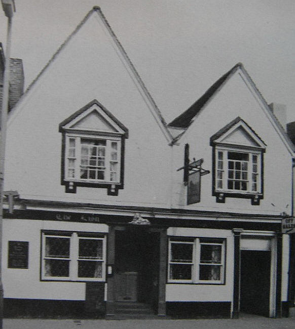 Lion Hotel, 15 High Street, Abingdon - circa 1975