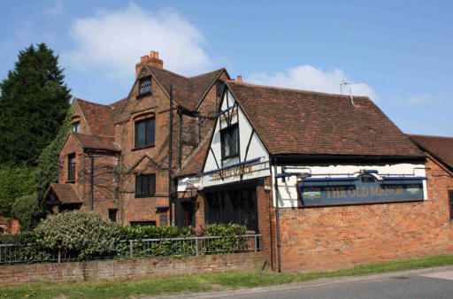 Old Manor, High Street, Bracknell - in April 2009