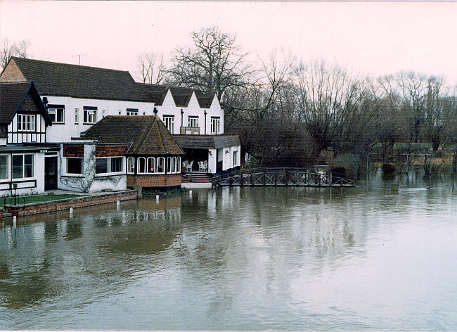 Swan, Streatley in the 1970s
