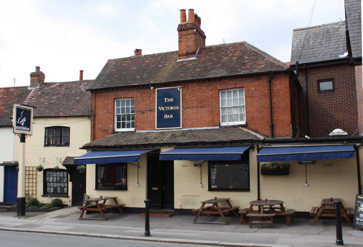 Victoria Arms, 1 Easthampstead Road, Wokingham - in May 2009