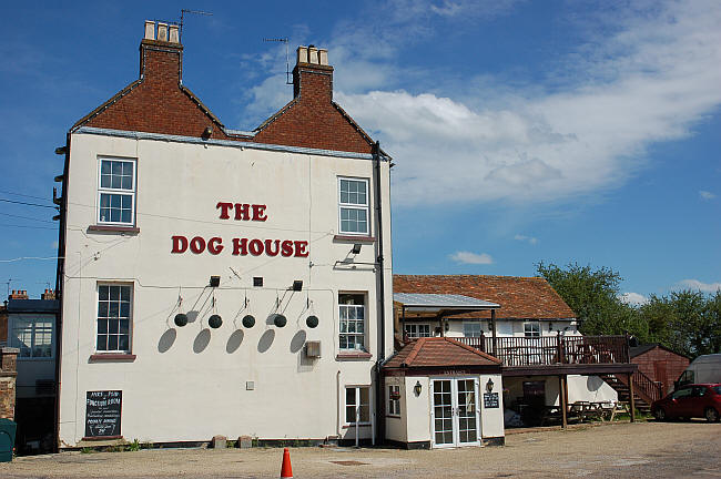 Prince of Wales, Broughton, Aylesbury, Buckinghamshire  - in 2012 (now The Dog House)