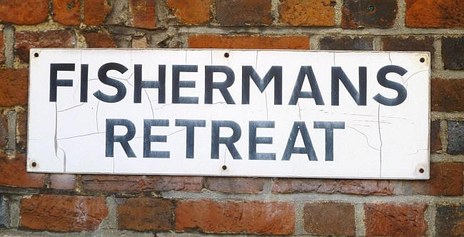 Fishermans Retreat sign - in May 2013