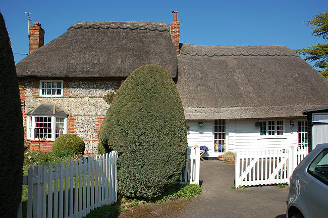 Three Horseshoes, Meadle- in April 2012 (Closed, now a private house)