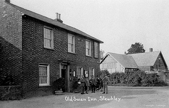 Old Swan Inn, Stewkley - circa 1940