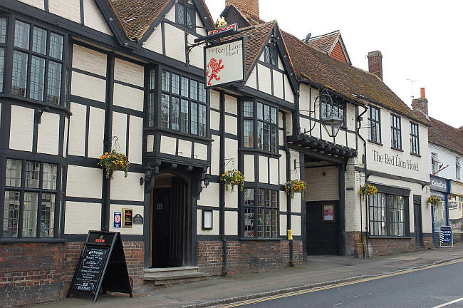 Red Lion Hotel, London Road, Wendover - in 2012