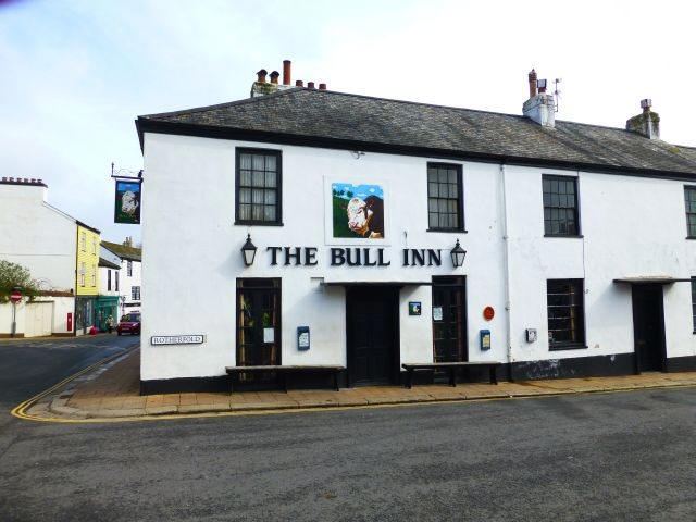 Bull Inn, 102 High Street, Totnes - in June 2013