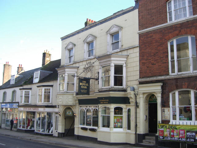 Royal Oak, High West Street, Dorchester, Dorset - in March 2009