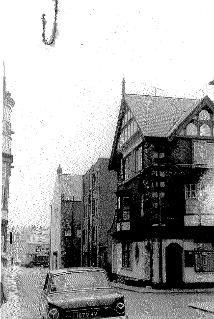 Globe, 24 East Street, Weymouth - A Devenish pub, circa 1960