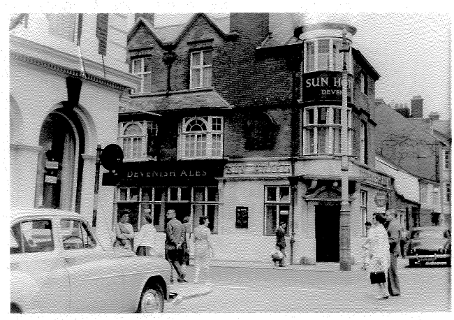 Sun, King Street, Weymouth - A Devenish pub, circa 1960