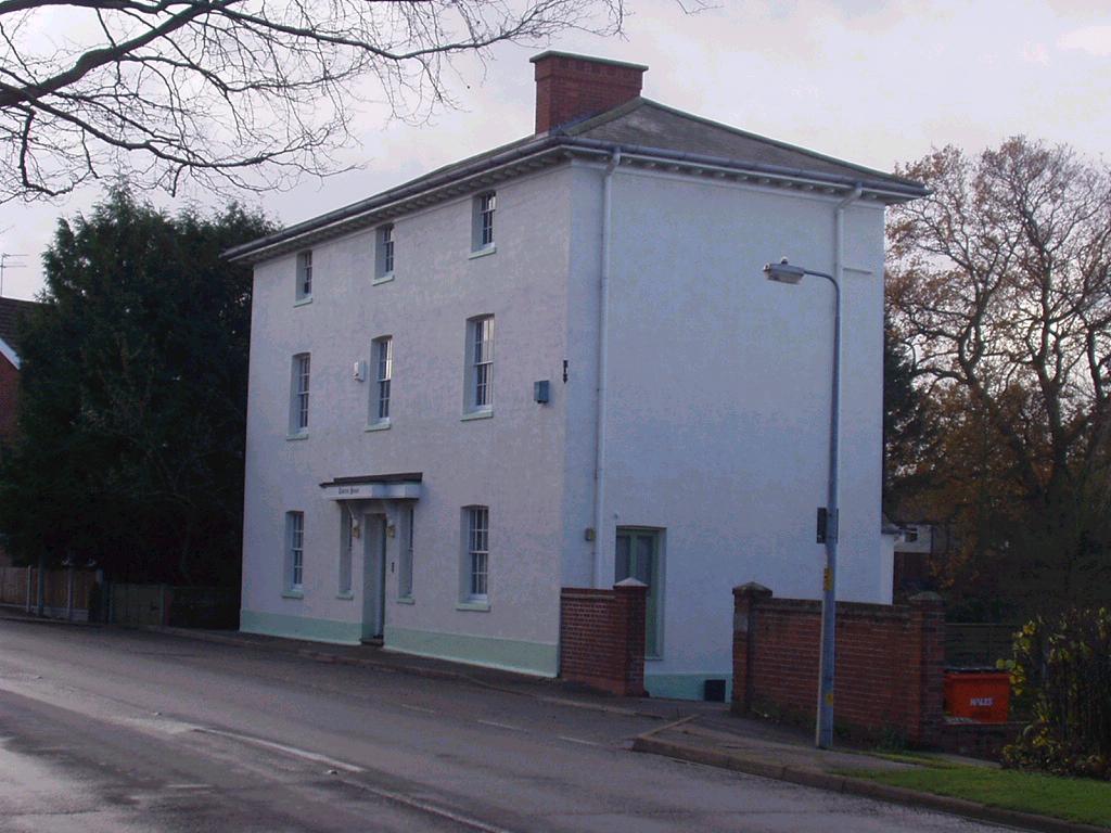 Railway Tavern, Station Road, Ardleigh  - Public Houses, Taverns & Inns in Essex, Genealogy, Trade Directories & Census + Censusology