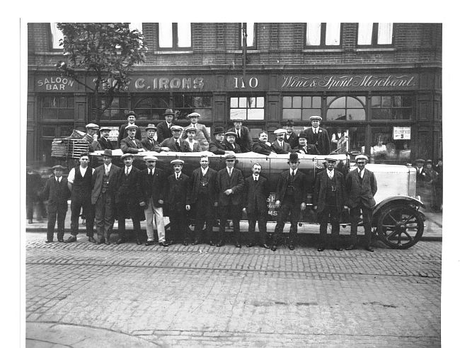 Charrabanc outing from the Marquis of Salisbury, 110 Hermit Road - circa 1920s