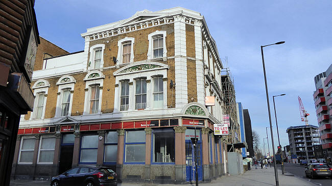 Former Royal Oak, 67 Barking Road E16 - in January 2016