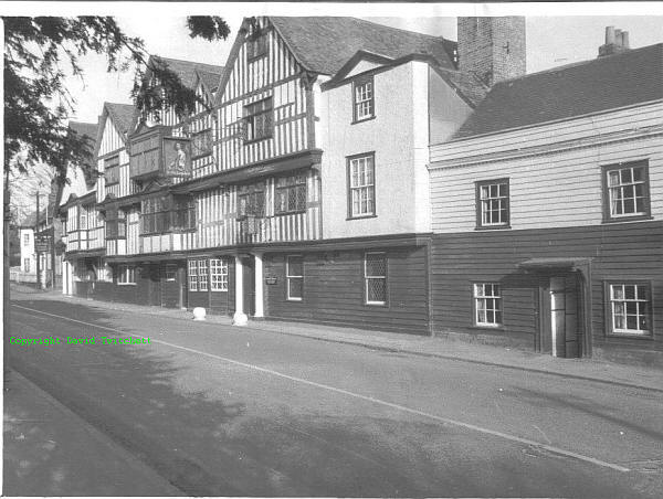 Kings Head, Chigwell - a full panorama image in 1955