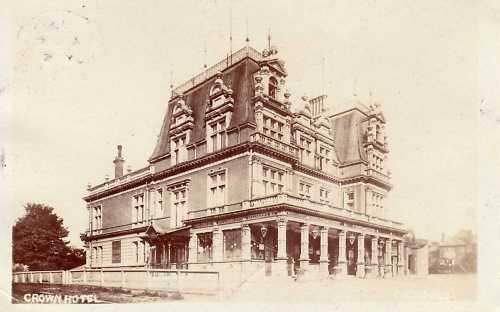 Bull & Crown, Chingford - posted in 1905 (named as Crown Hotel)