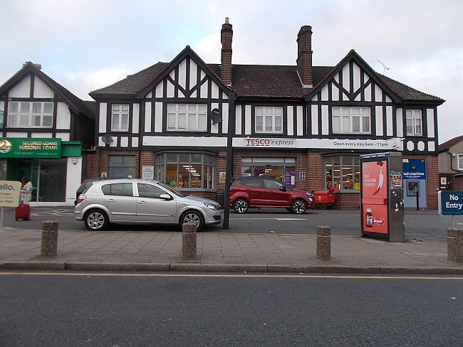 The Ex Beacon, Oxlow lane, Dagenham - in 2019