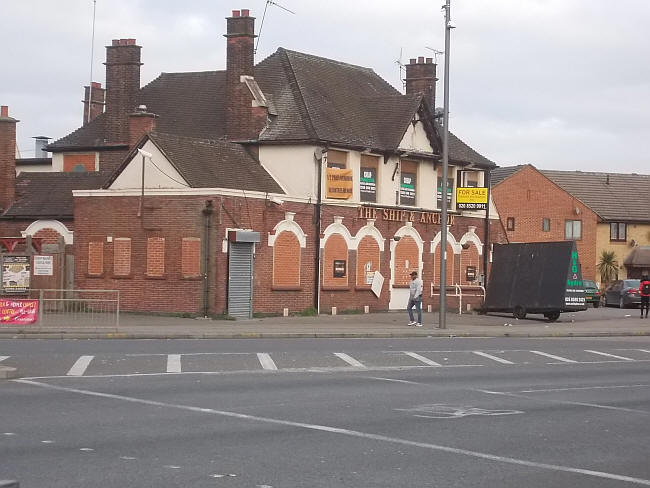 Ship & Anchor, Wood Lane, Becontree Heath, Dagenham - in 2019