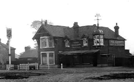 Three Travellers, Becontree Heath, Dagenham