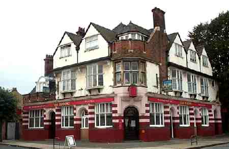 Roding Hotel, Leigh Road, East Ham