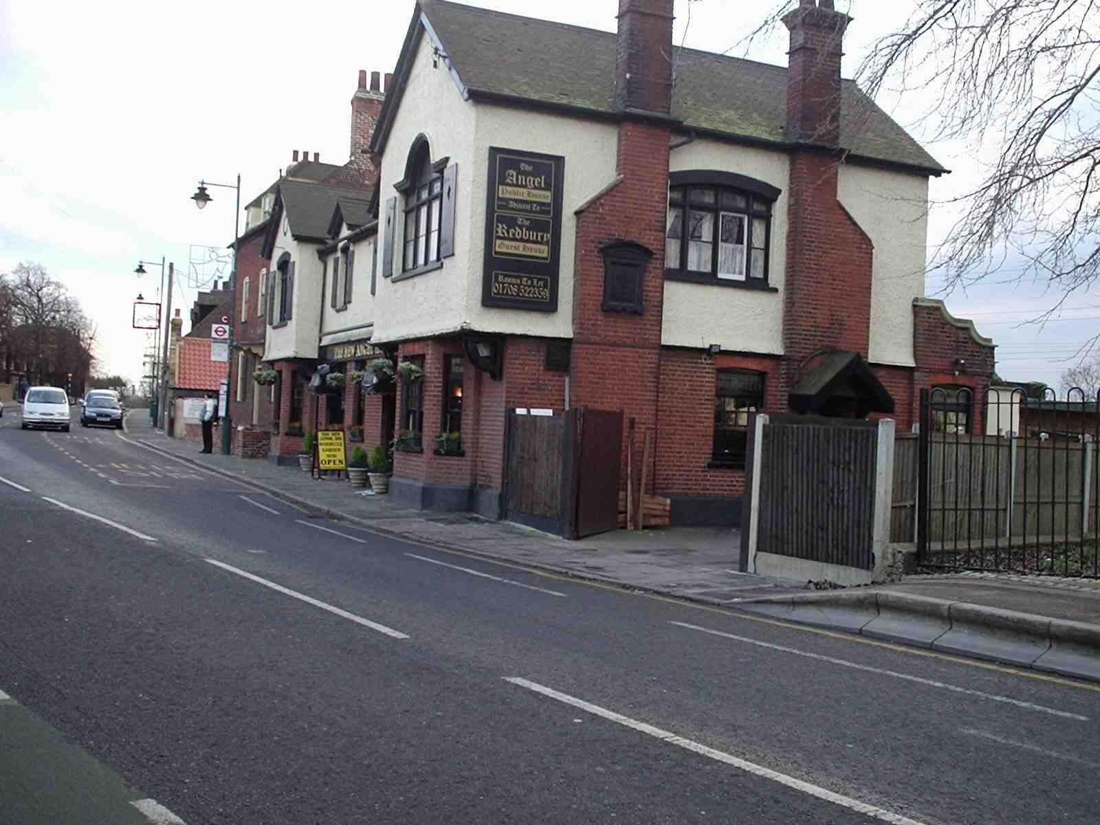 Angel, Broadway, Rainham 2004