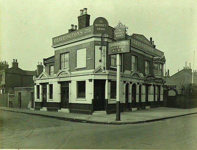 Manbey Arms, Manbey Street & 19 Water Lane, Stratford E15 - in 1934