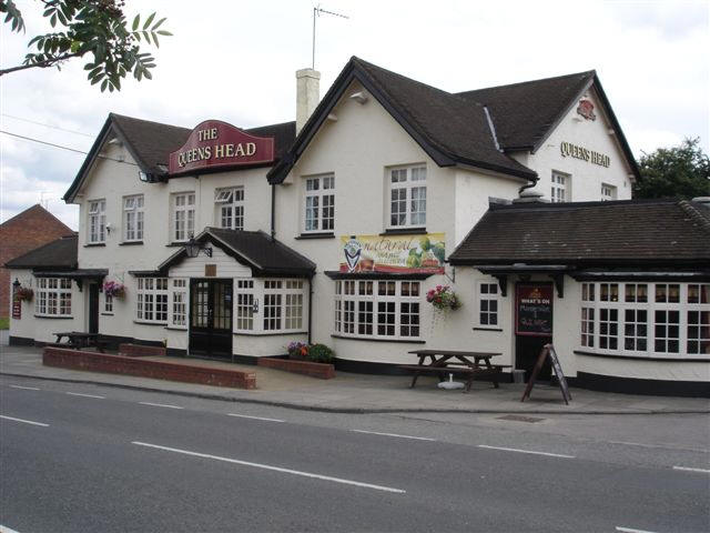 Queens Head, 60 Paternoster Hill, Upshire - in June 2007