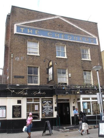 Chequers, High Street, Walthamstow, E17 - in August 2007