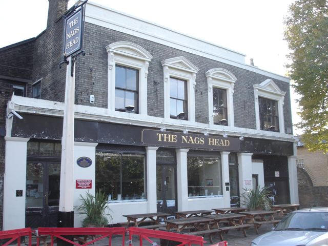 Nag’s Head, 9 Orford Road, E17 - in November 2006