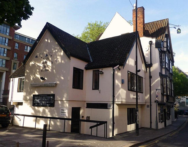 Hatchet Inn, 27 Frogmore Street, Bristol - in June 2013