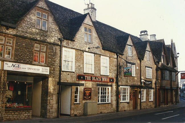 Black Horse, Cirencester - in the mid 1980's