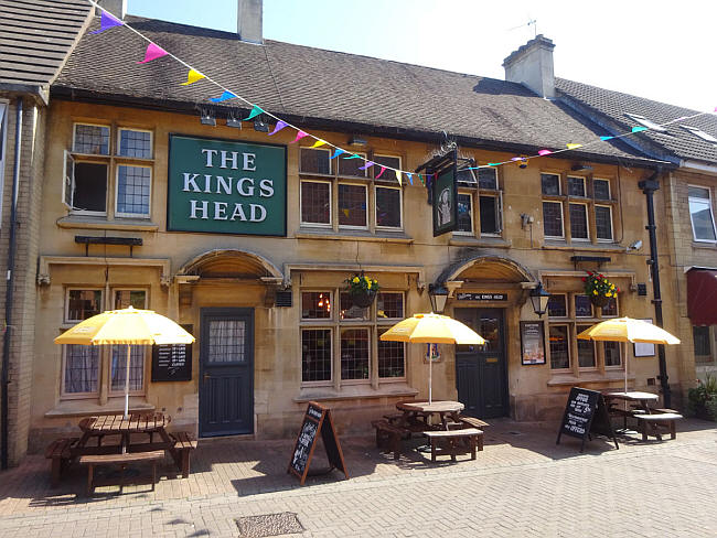 Kings Head, Parsonage Street, Dursley, Gloucestershire - in July 2019