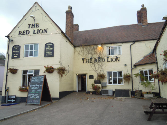 Red Lion, Huntley - in 2011