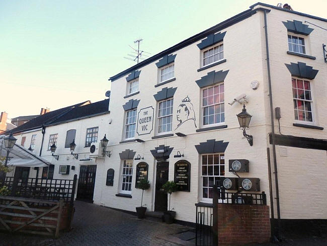 Victoria Inn, 5 Gloucester Street, Stroud, Gloucestershire - in November 2012