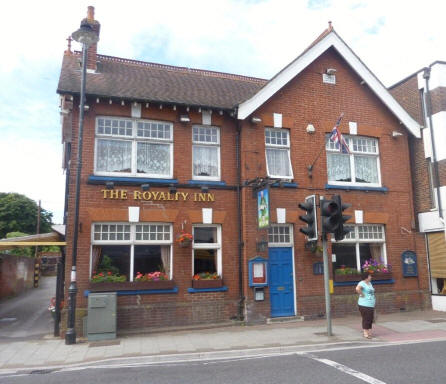 Red Lion, 60 Bargates, Christchurch - in July 2010