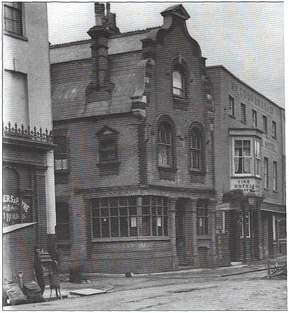 This picture is next door to the Castle Hotel, High Street, corner Porters Lane, Southampton