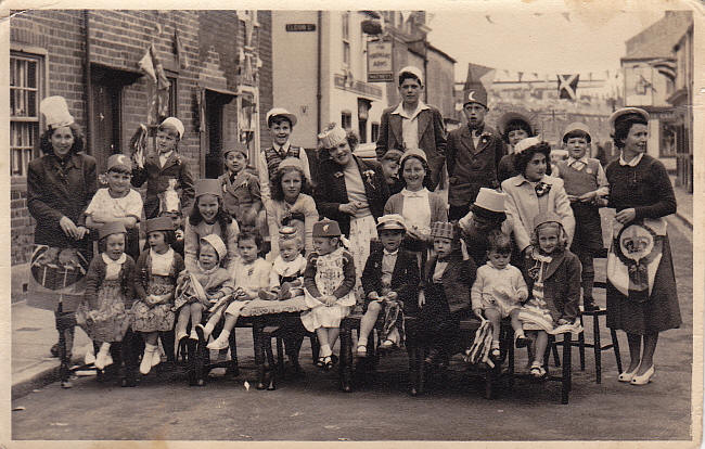 Firemans Arms, Chandos Street, Southampton - in the background of the 1953 Coronation celebrations