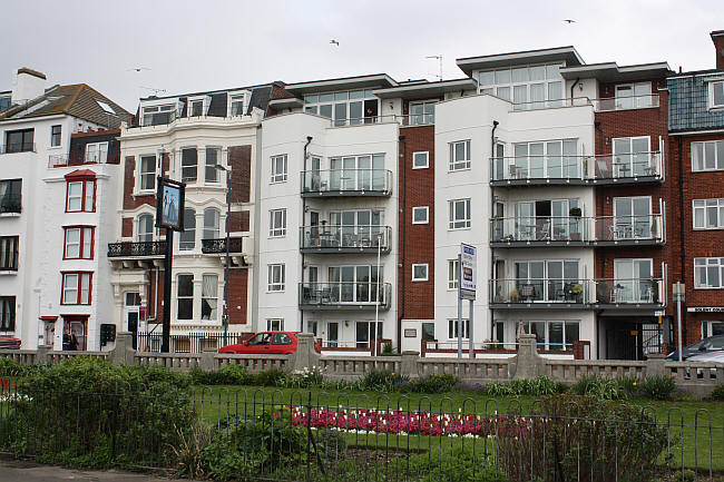 Parade Hotel, Clarence Parade, Southsea - in 2014