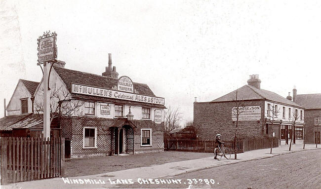 Railway Tavern, 15 Windmill Lane, Cheshunt