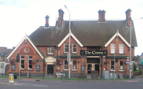 Crown, 144 Hatfield Road, St Albans. - in July 2009