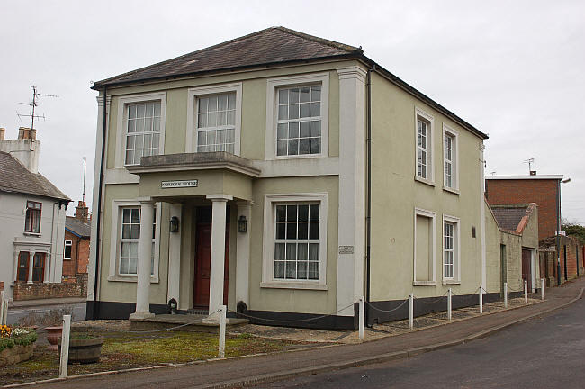 Britannia, Western Road, Tring - in 2012 (Closed, now a private house)