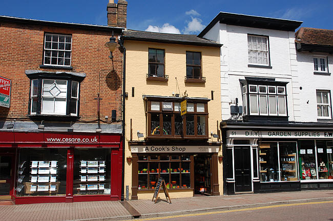 Plough, High Street, Tring - in 2012 (now closed & a retail shop)