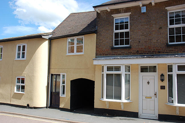 Royal Oak, Akerman Street, Tring - in 2012 (long closed & now a private residence)