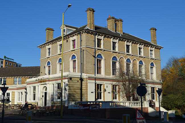 Clarendon Hotel (Now the Flag), Watford - in November 2012