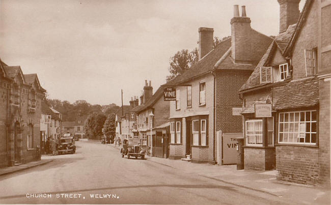 Vine Inn, Church Street, Welwyn, Hertfordshire - circa 1957