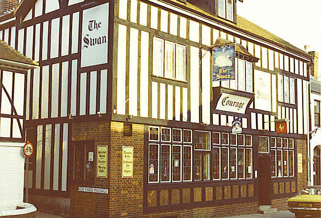 Swan, Tufton Street, Ashford
