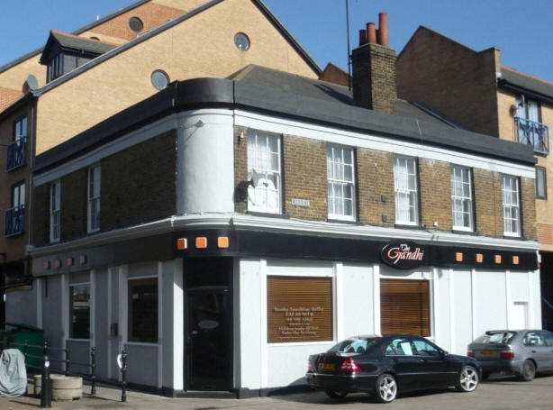 Fishermans Arms, 66 West Street, Gravesend - in March 2009