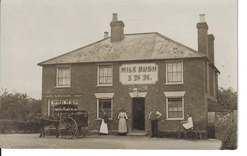 The Mile Bush Inn, Marden - circa 1910 (showing George William Giles and family)