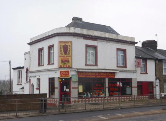 Ingress Tavern, 1 & 2 Stonebridge Road, Northfleet - in January 2011