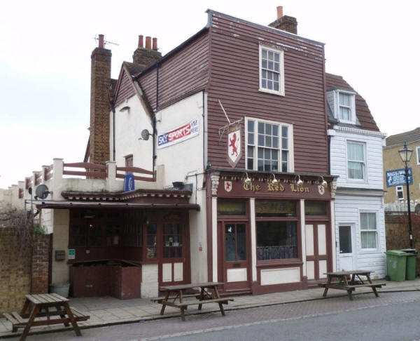 Red Lion Inn, 61 High Street, Blue Town, Sheerness - in March 2011