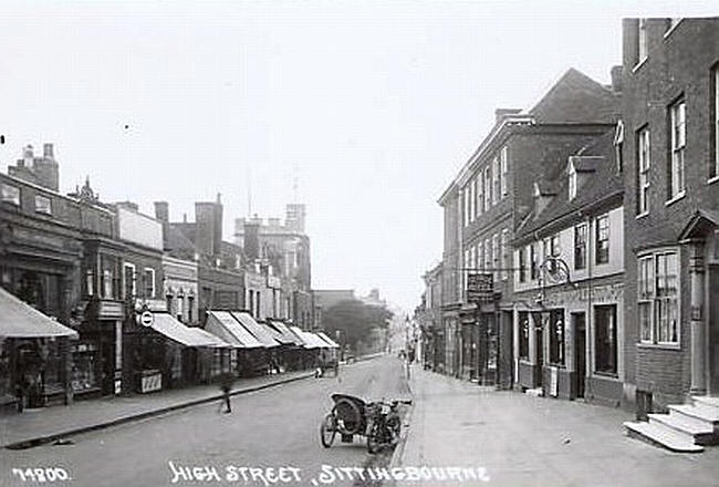 George, on the right hand side of the High Street, Sittingbourne - in 1925